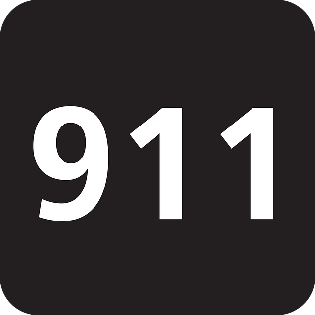 922